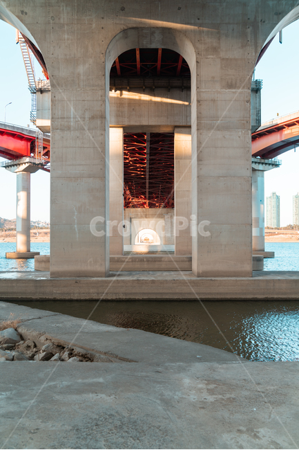 다리,한강,물,강,하늘,배경화면,건물,sky,풍경,landscape,korea,도시,서울,cityscape,실외,야외,city,건축물,건물외관,exterior,building,structure,architecture,construction