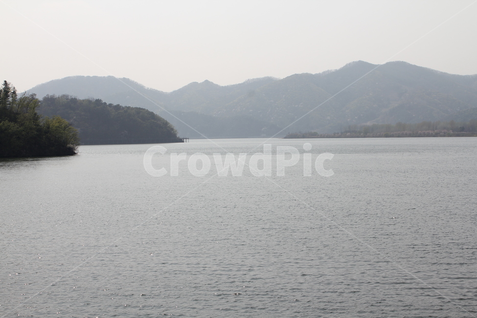 봄,자연,풍경,호수,물,자연,풍경,nature,landscape,outdoors,옥외,land,땅,water,ocean,대양,sea,바다,shoreline,해안선,promontory,곶