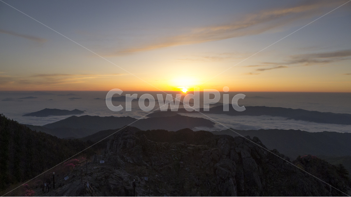 지리산,천왕봉,지리십경,일출,운해,자연,풍경,nature,landscape,한국자연풍경,한국자연경관,korea nature landscape,outdoors,옥외,sunset,일몰,dawn,새벽,sky,하늘,red sky,붉은 하늘,dusk,황혼