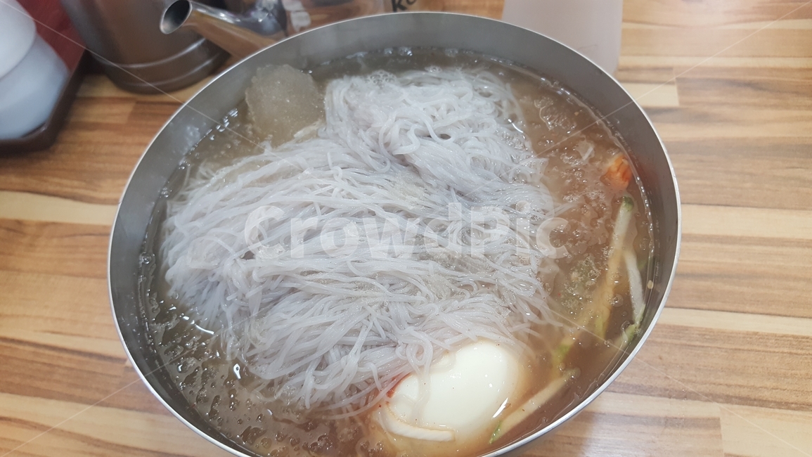 냉면,여름음식,회냉면,비빔냉면,물냉면,콩국수,국수,여름국수,시원한,cool,음식,국수음식,음식,식재료,요리,food,cook,meal,dishes,food reserves,면류,면요리,noodles