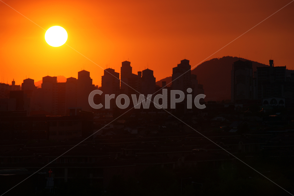 일몰,석양,지는해,붉은해,노을,저녁,도심일몰,도시,풍경,city,landscape,한국도시풍경,한국도시경관,korea cityscape,실루엣,그림자,silhouette,shadow,nature,자연,outdoors,옥외,sky,하늘,red sky,붉은 하늘,sunset,dawn,새벽,dusk,황혼,sunlight,햇빛