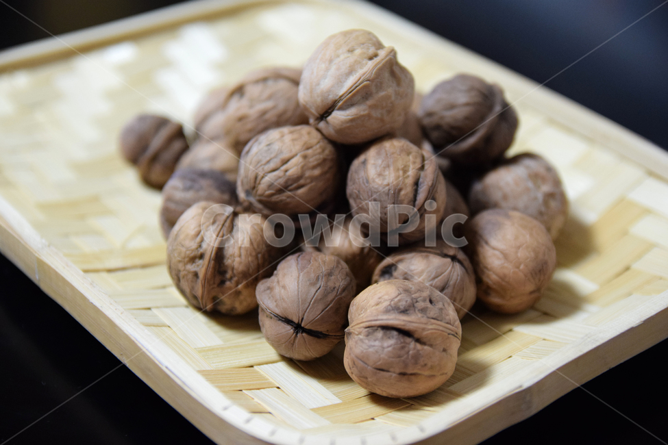 호두,열매,호두나무열매,가을,너트,fall,autumn,fruits,walnut,nut,가을,계절,fall,autumn,season,음식,식재료,요리,food,cook,meal,dishes,food reserves,과일,열매,fruit,plant,식물,vegetable,야채