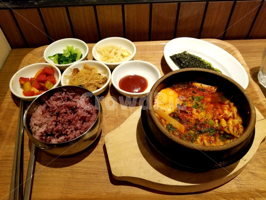 food,음식,meal,식사,정식,부대찌게세트,부대찌게,부대찌게정식,음식,식재료,요리,food,cook,meal,dishes,food reserves,한식,한국음식,한국요리,korean food,korean dishes,korean meal,korean cook