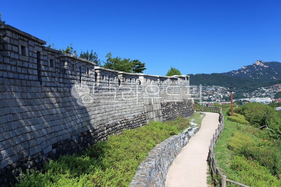 서울성곽,낙산공원,성,성곽,길,산책로,성곽길,낙산,공원,풍경,도시,도심,서울,문화재,유적,명소,하늘,종로구,한국