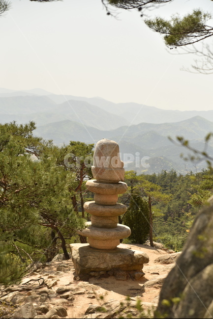 불상,석불상,경주,남산,신라시대,돌,석물,기념물,예배대상,종교,불교