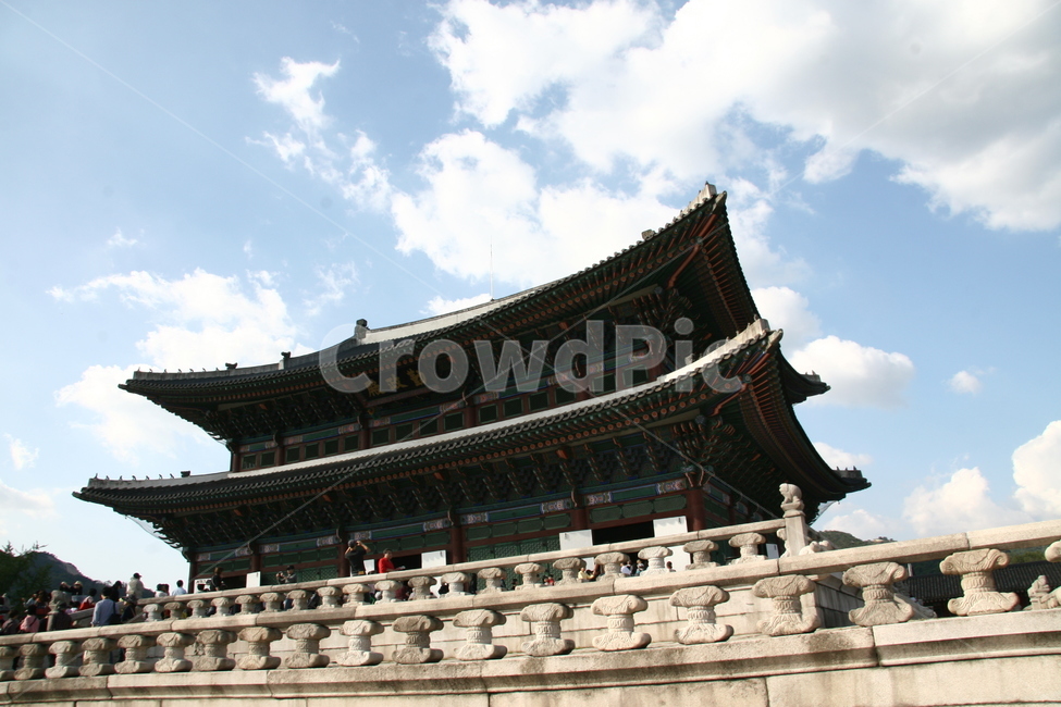 하늘,구름,경복궁,궁,한옥,건축물,building,korea,한국전통,한국문화,korean traditional,korean culture,랜드마크,landmark,tourist attraction,한국랜드마크,한국관광지,한국명소,korea landmark,korea tourist attraction,건축물,건물외관,exterior,building,structure,architecture,construction