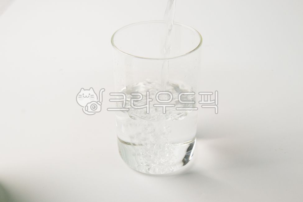 glass, water, 워터, 물따르는, 따르는물, 사진,이미지,일러스트,캘리그라피 - ROLLP작가
