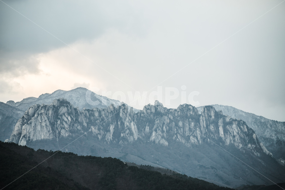 금강산,속초,강원도,돌산,nature,자연,outdoors,옥외,mountainrange,산맥,mountain,산,peak,피크,자연,풍경,nature,landscape,mountain range