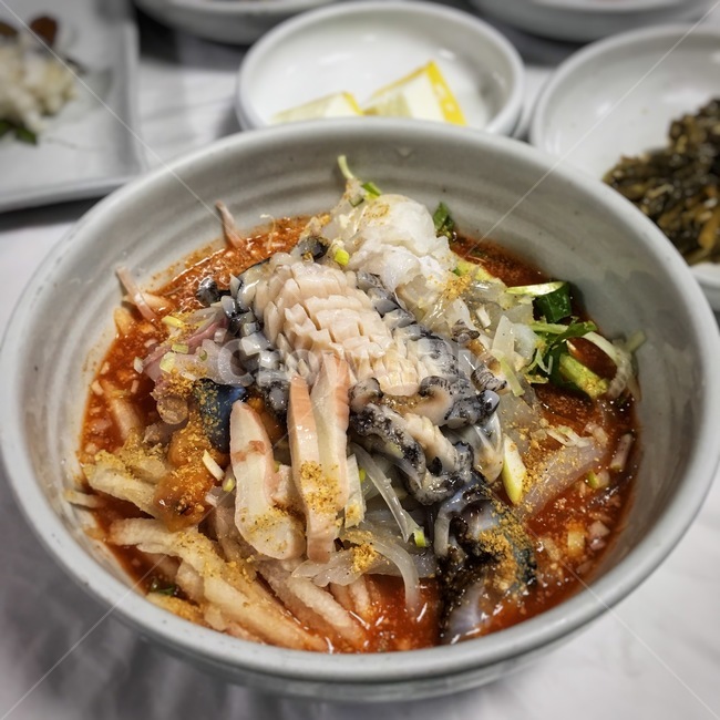 음식,물회,전복물회,회,전복,오징어,멍게,음식,식재료,요리,food,cook,meal,dishes,food reserves,한식,한국음식,한국요리,korean food,korean dishes,korean meal,korean cook