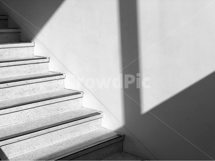흑백,계단,빛,햇빛,오후,흑백,모노톤,monochrome,black and white,건축물,건물외관,exterior,building,structure,architecture,construction