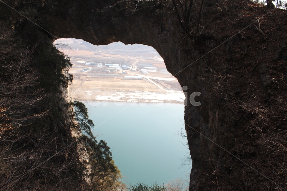 경치,풍경,자연,신비,야외,관광지,유적,자연,풍경,nature,landscape,cave,동굴,shoreline,해안선,water,물,ocean,대양,sea,바다,outdoors,옥외,coast,연안,cove,후미