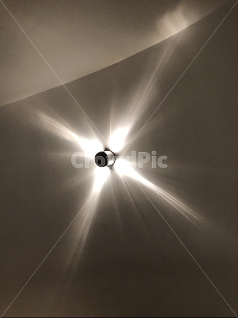 조명,빛,인테리어,분위기,카페,전시,불빛,아트,감성적인,느낌있는