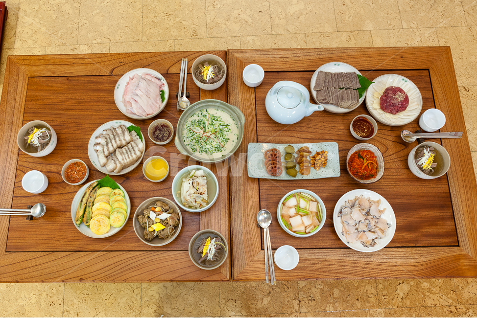 한상,만찬,한식,대한민국,한국전통,전통적인,식사,요리,고기,연회,건강한,음식,식재료,요리,food,cook,meal,dishes,food reserves,한식,한국음식,한국요리,korean food,korean dishes,korean meal,korean cook