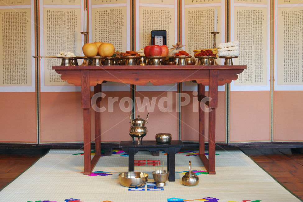 제사,제사상,차례,차례상,명절,추석,설날,조상,음식,전통,한국,한국전통,민속,풍속,풍습,향,향로,지방,상,전통상,병풍,실내,인테리어,돗자리,제사음식,과일,한국전통,한국문화,korean traditional,korean culture