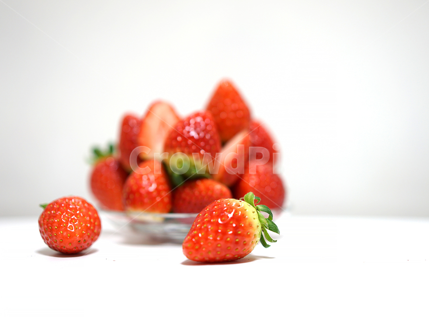 딸기,strawberry,과일,음식,겨울철과일,빨강,레드,red,베리,신선,스트로베리,음식,식재료,요리,food,cook,meal,dishes,food reserves,과일,열매,fruit