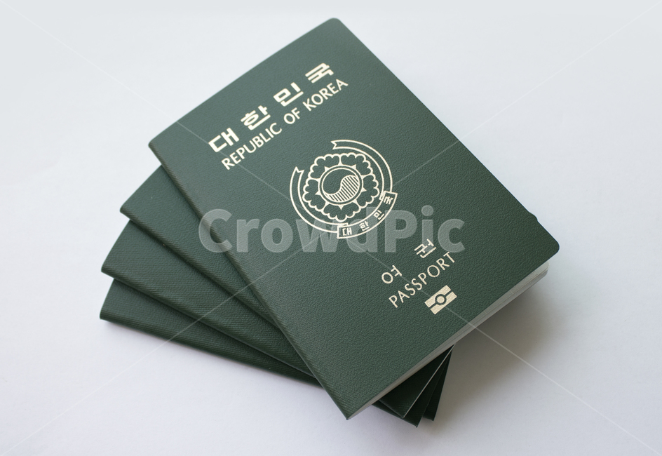 여권,한국여권,passport,대한민국여권,id,사물,물건,business,card,citizen,emigration,identification,identity,international,korea,pass,republicofkorea,security,한국,대한민국,탑뷰,탑앵글,탑,여행,휴가,traveling,vacation,trip,사물,물건,오브젝트,thing,object,matter