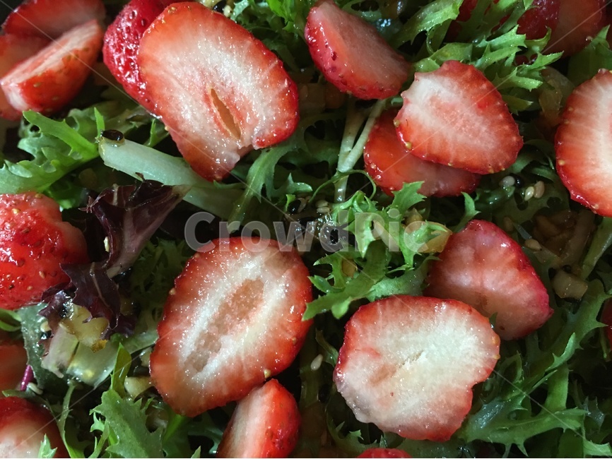 샐러드,딸기,딸기샐러드,빨간색,디저트,음식,식재료,요리,food,cook,meal,dishes,food reserves,과일,열매,fruit,채소,야채,vegetables