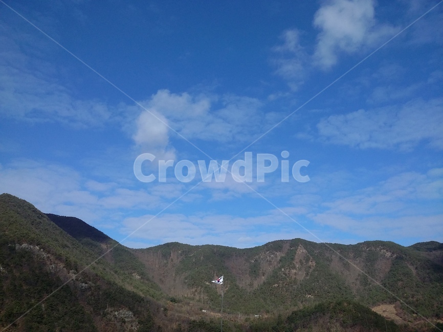 nature,자연,sky,하늘,구름,산,태극기,깃발