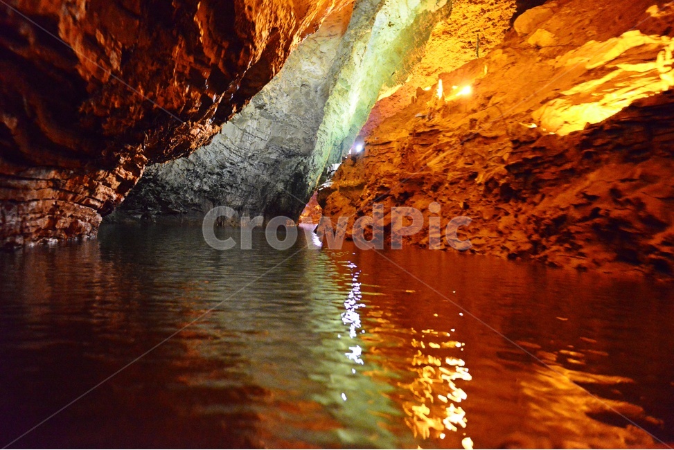 cave,동굴,nature,자연,landscape,경치,outdoors,옥외,scenery,풍경,중국,장가계,황룡동굴,불빛,야경