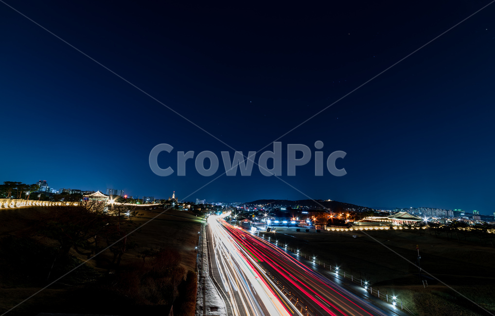 야경,궤적,흐름,차량궤적,문화재,화성,호수,풍경,자연,빛,야경,밤,풍경,nightscape,night,landscape,교통,교통수단,traffic,transportation,road,도로,freeway,고속 도로,highway,고속도로