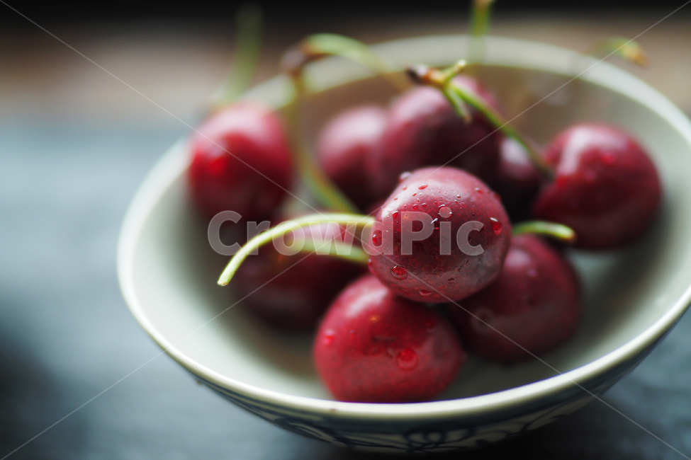 디저트,열매,앵두,카페,여유,휴식,빈티지,접사,감성,fever,cafe,vintage,dish,emotion,dessert,음식,식재료,요리,food,cook,meal,dishes,food reserves,과일,열매,fruit,감성,sensible,feeling
