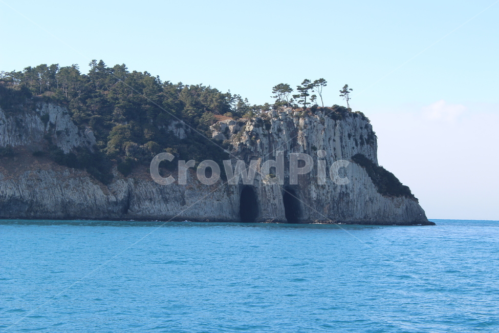 바다,섬,외로움,푸른바다,작은섬,island,koreanisland,자연,풍경,nature,landscape,한국자연풍경,한국자연경관,korea nature landscape,shoreline,해안선,water,물,sea,ocean,대양,outdoors,옥외,land,땅,coast,연안