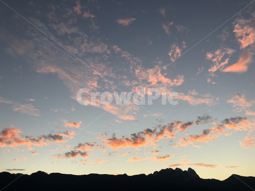 nature,자연,outdoors,옥외,sky,하늘,silhouette,산,mountain,핑크,저녁,일몰,컬러풀,coloreful,evening,황혼,sunset,pink
