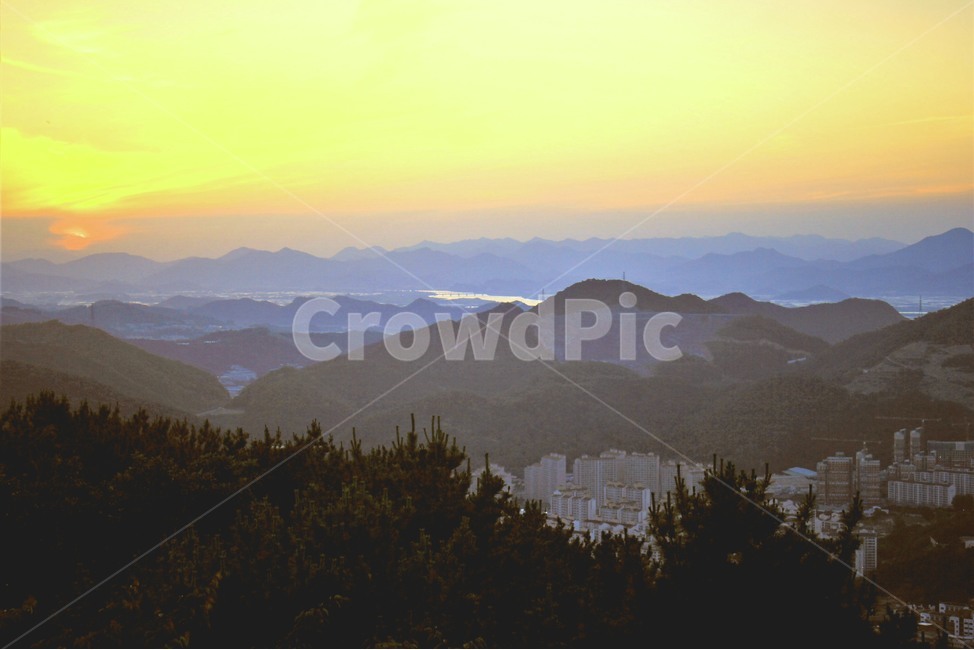 일몰,저녁,저녁풍경,풍경,노을,view,구름,산,자연,풍경,nature,landscape,mountain range,산맥,mountain,outdoors,옥외