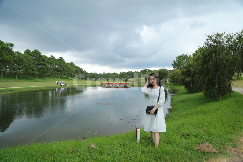 grass,잔디,사람,person,모델,여성,골프,model,woman,golf,의류