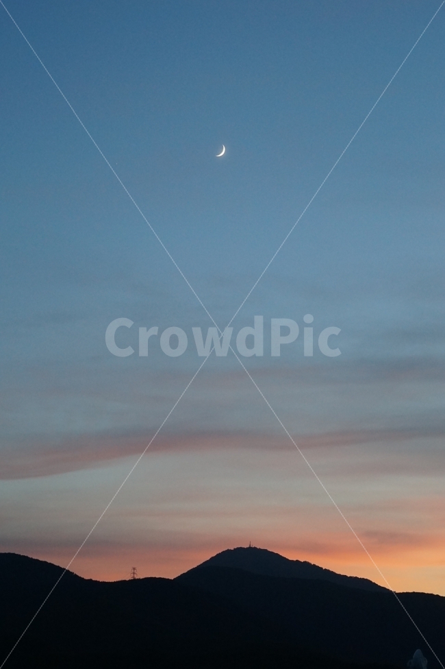 저녁,밤,하늘,달,노을,색감,night,sky,moon,sunset,color,landscape,풍경,스냅,일상,자연,풍경,nature,landscape,실루엣,그림자,silhouette,shadow,outdoors,옥외