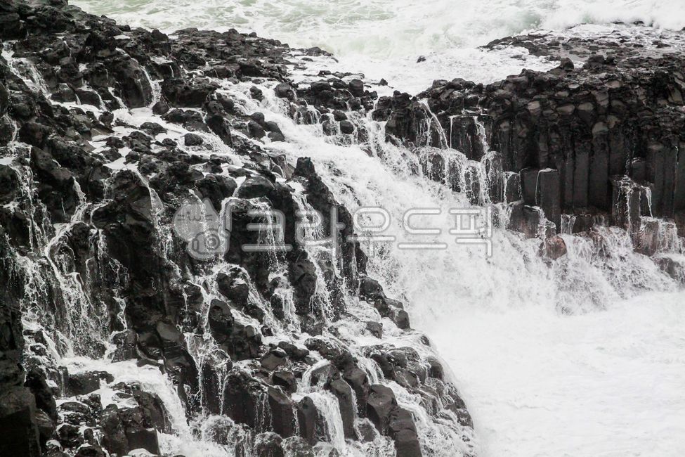 주상절리,제주,제주도,바다,자연,물,관광지,명소,명물,폭포,water,nature,waterfall,물줄기