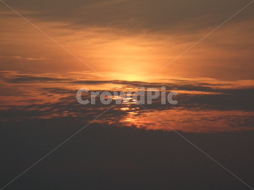 석양,하늘,노을,구름,태양,자연,풍경,nature,landscape,outdoors,옥외,dusk,황혼,sunset,일몰,sky,dawn,새벽,red sky,붉은 하늘