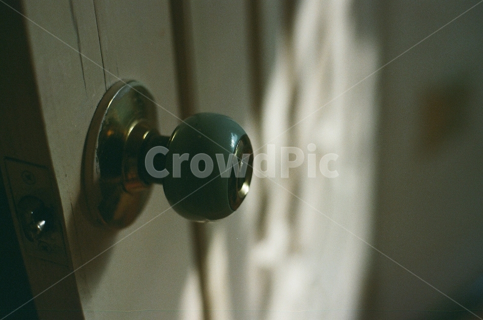 문,방문,나무문,문고리,손잡이,해질녘,그림자,집,door,doorpull,shadow,home,감성,sensible,feeling
