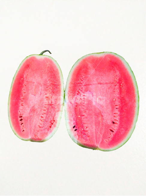 수박,여름,과일,여름과일,붉은색,수박씨,summer,watermelon,fruit,시원한,watermelonwater,juicy,green,diet,background,red,white,slice,freshness,dessert,nature,nutrition,tasty,organic,cut,snack,vegetarian,natural,raw,delicious,vitamin,eating,tropical,health,refreshment,piece,vegetable,closeup,eat,juice,color,peel,part,seed,section,food,healthy,fresh,sweet,cool,음식,식재료,요리,food,cook,meal,dishes,food reserves,과일,열매,fruit