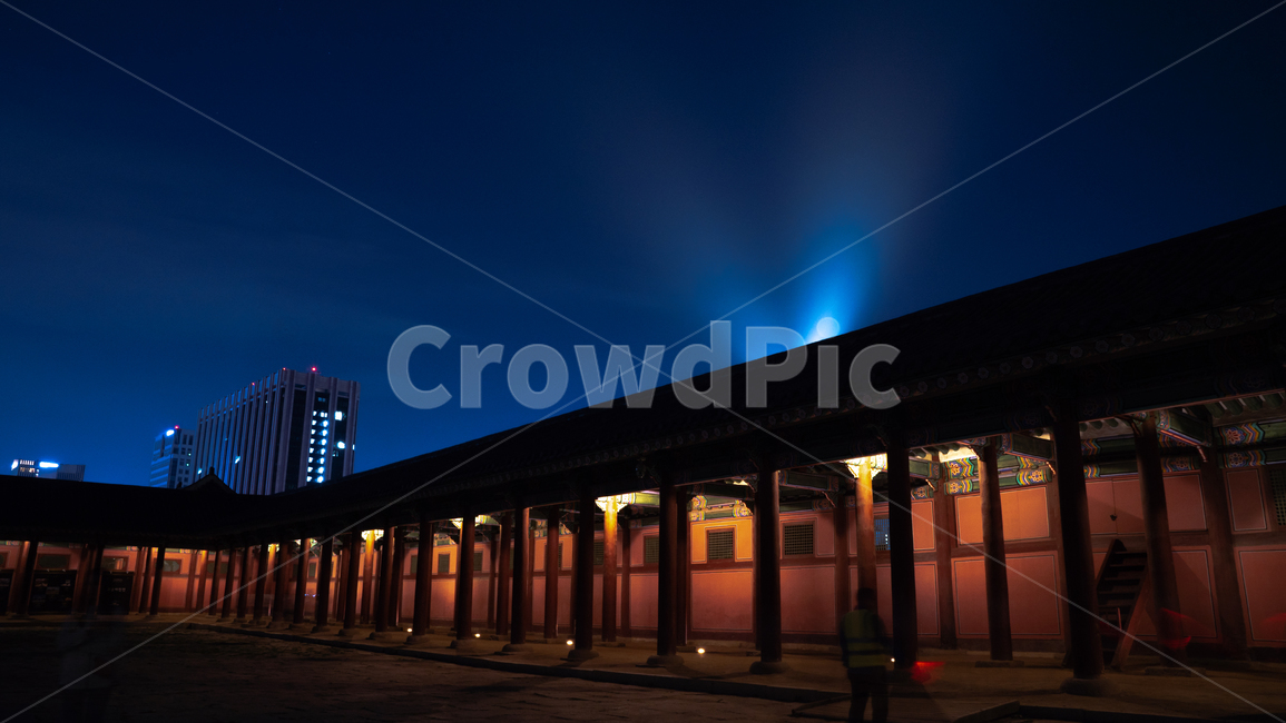 경복궁야경,경복궁,한옥,경복궁야간개장,조선시대,야경,우리나라야경,한옥야경,야경,밤,풍경,nightscape,night,landscape,한국전통,한국문화,korean traditional,korean culture,건축물,건물외관,exterior,building,structure,architecture,construction,porch,현관,patio,안마당,pergola,페르 골라