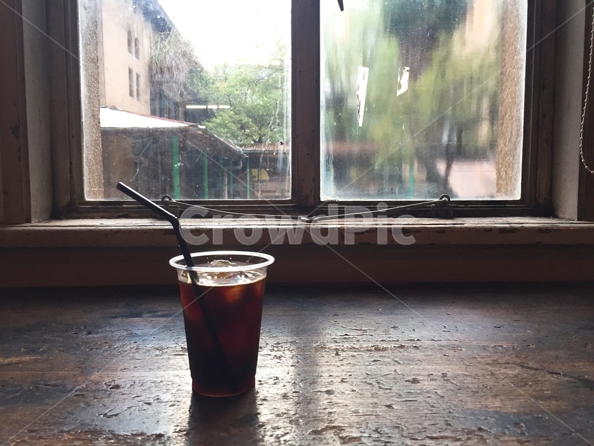 카페,커피,창가,창문,아이스커피