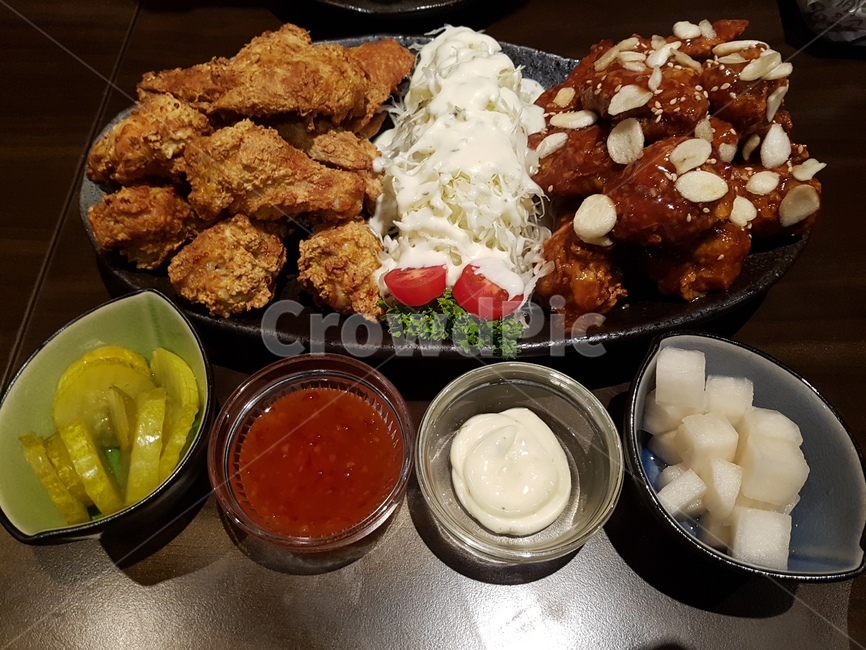 치킨,양념치킨,후라이드치킨,음식,food,음식,식재료,요리,food,cook,meal,dishes,food reserves,육류,고기,meat