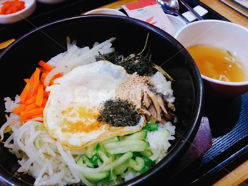 비빔밥,음식,한식,식사,요리,돌솥비빔밥,food