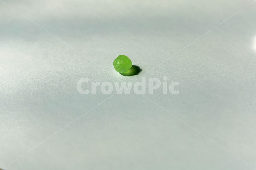 candy,care,green,medicine,mint,pill,pills,sugar,sweet,과자,캔디,사탕,설탕,민트맛,멜론맛,초록색,디저트,간식