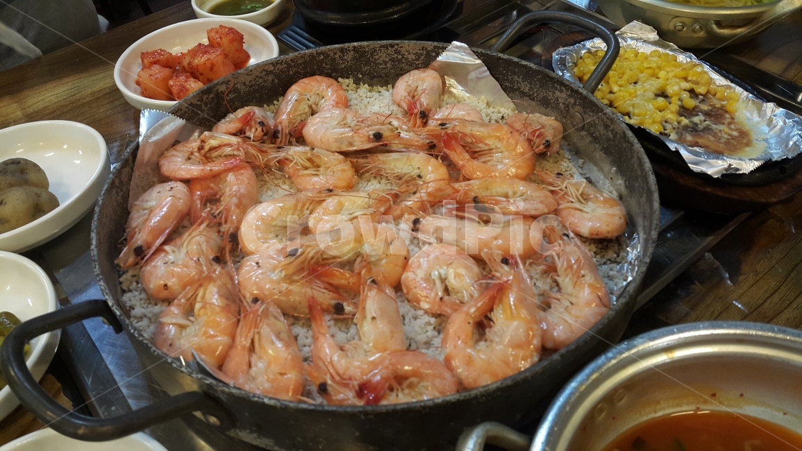 새우,새우구이,회식,쉬림프,소금새우,음식,식재료,요리,food,cook,meal,dishes,food reserves,수산물,해산물,fishery products,seafood