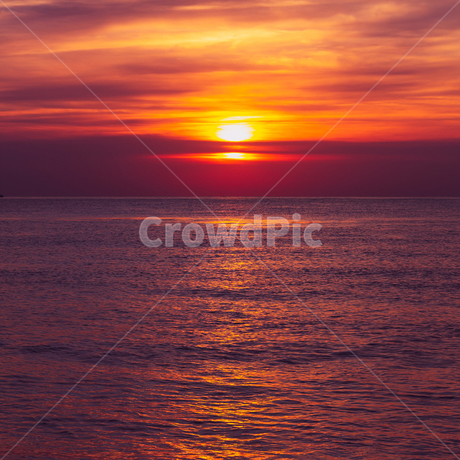 해,태양,일출,일몰,바다,자연,풍경,nature,landscape,outdoors,옥외,sunlight,햇빛,sky,하늘,dusk,황혼,sunset,dawn,새벽,red sky,붉은 하늘
