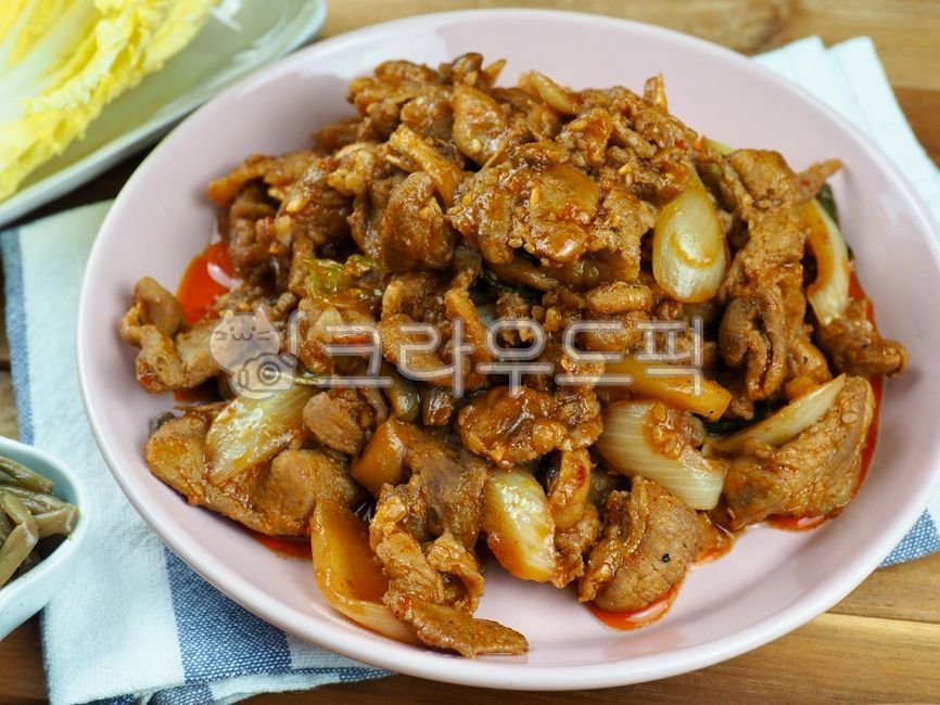 Pork dishes,Stirfried pork,Bulgogi,sidedish,vegetable,side dish,Gochujang Bulgogi,Korean food,cooking,spicy food,Pork Bulgogi,koreanfood,porkbulgogi,beefstirfry,Korean,food,bulgogi,porkdishes,roastpork,meat,spicyfood,gochujangbulgogi
