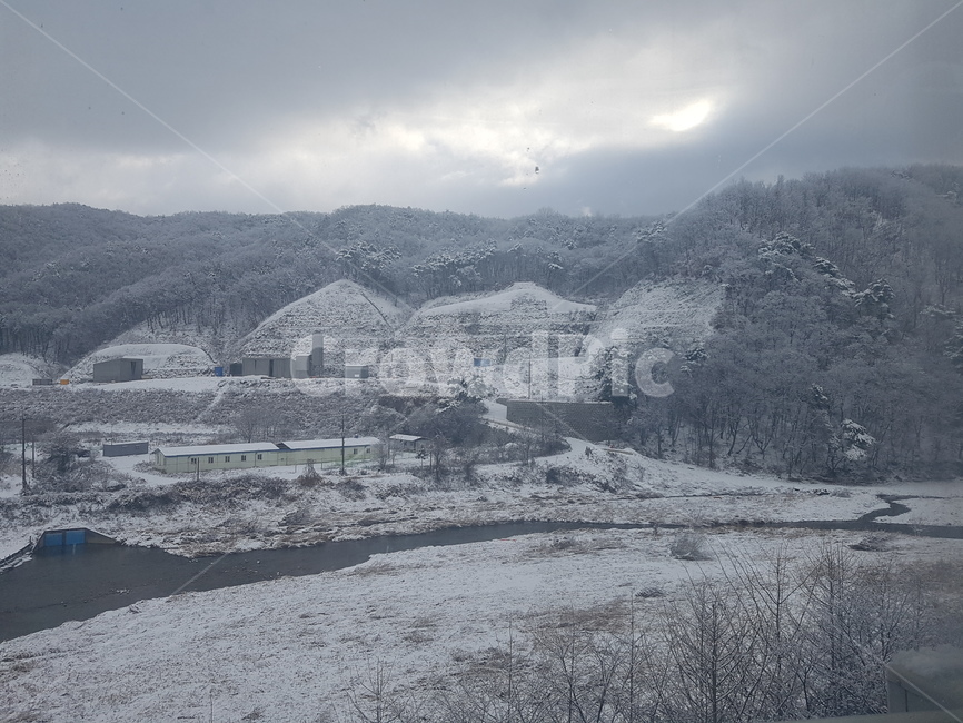눈,겨울,산,겨울나무,겨울풍경,겨울,계절,winter,season