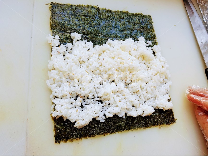 김밥말기,김밥,김,밥,쌀밥,김밥말기준비,블랙앤화이트,준비,스타트,흰색,gimbab,blackandwhite,makegimbab,김위의밥,네모,펼치다,square,음식,식재료,요리,food,cook,meal,dishes,food reserves,한식,한국음식,한국요리,korean food,korean dishes,korean meal,korean cook