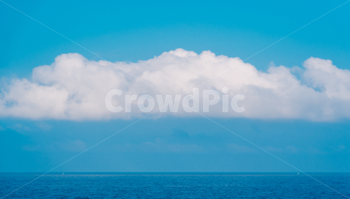하늘,구름,바다,뭉게구름,배경,풍경,cloud,sea,ocean,sky,blue,view,background,자연,풍경,nature,landscape,색깔,색상,색채,색감,color sense,color sensitivity,feeling of color,outdoors,옥외