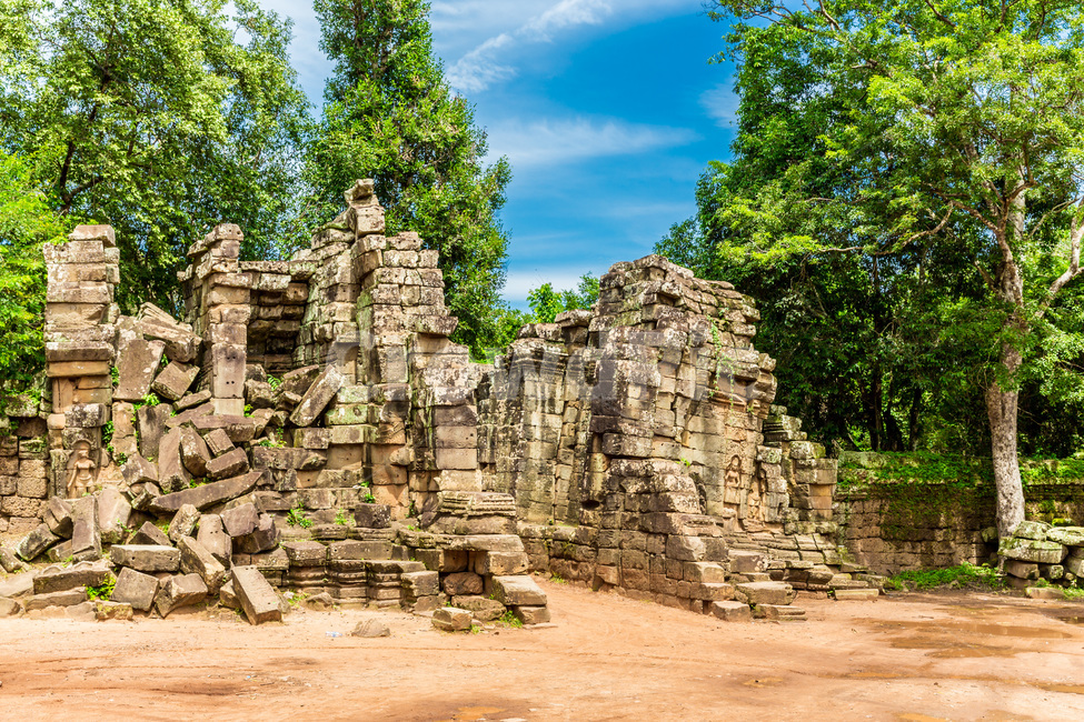 Cambodia,ancient architecture,nature,tree,Historic sites,employee,building,rampart,Cultural Heritage,unesco,sight,land mark,Tourist destination,World Cultural Heritage,Emotion,Angkor Wat