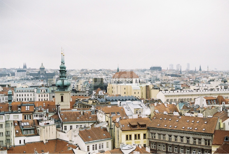 체코,프라하,프라하성,필름,필름사진,필름카메라,도시풍경,czech,praha,film,filmphotography,도시,풍경,city,landscape,해외,외국,세계,foreign,oversea,world,세계도시풍경,해외도시풍경,외국도시풍경,world cityscape,roof,지붕,steeple,뾰족한 탑,building,건물,architecture,건축물,tower,탑,spire,첨탑,metropolis,중심지,시티,urban,어반,town