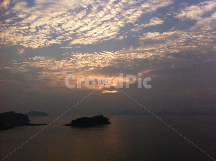 석양,해넘이,일몰,하늘,풍경,자연,풍경,nature,landscape,land,땅,outdoors,옥외,ocean,대양,sea,바다,water,물,shoreline,해안선,coast,연안