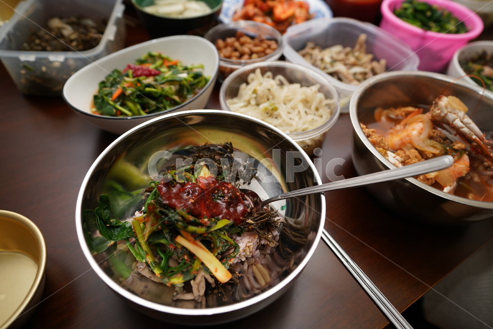 비빔밥,밥,음식,집밥,나물,야채,고추장,한식,식사,먹거리,meal,food,음식,식재료,요리,food,cook,meal,dishes,food reserves,한식,한국음식,한국요리,korean food,korean dishes,korean meal,korean cook