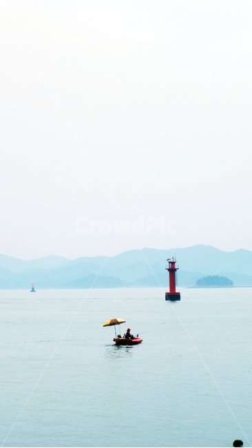 등대,바다,빨간등대,배,자연,등대,lighthouse,사람,인물,인간,human,person